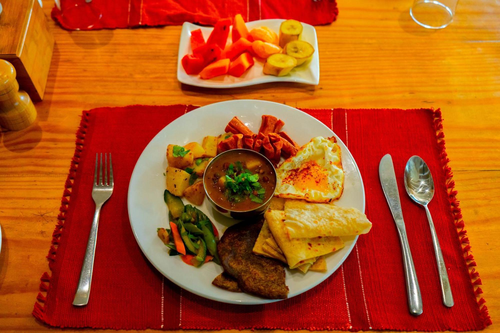 Teeka Resort Suites & Spa Pokhara Luaran gambar