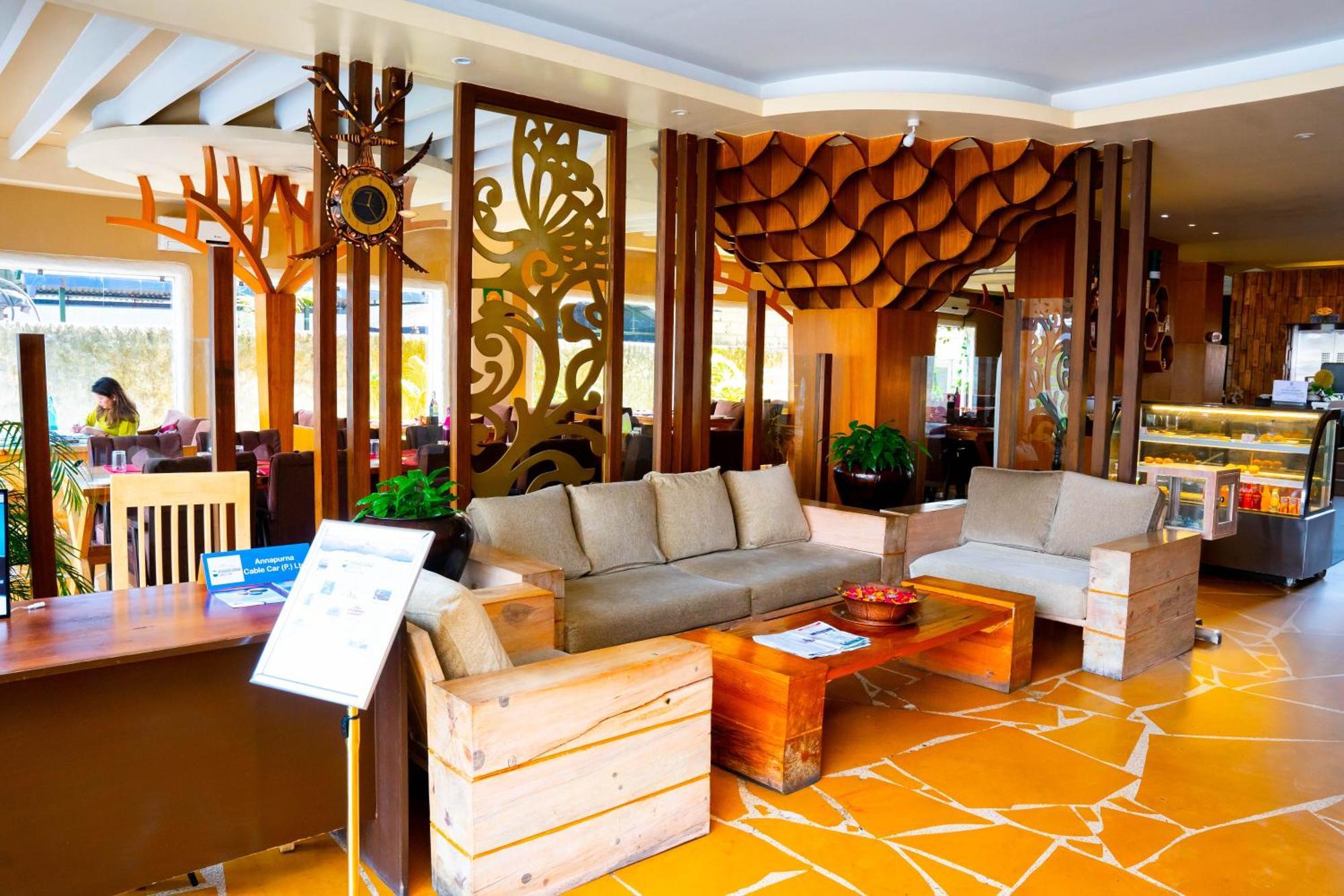 Teeka Resort Suites & Spa Pokhara Luaran gambar