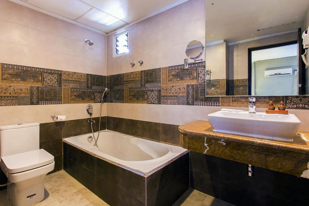 Teeka Resort Suites & Spa Pokhara Luaran gambar