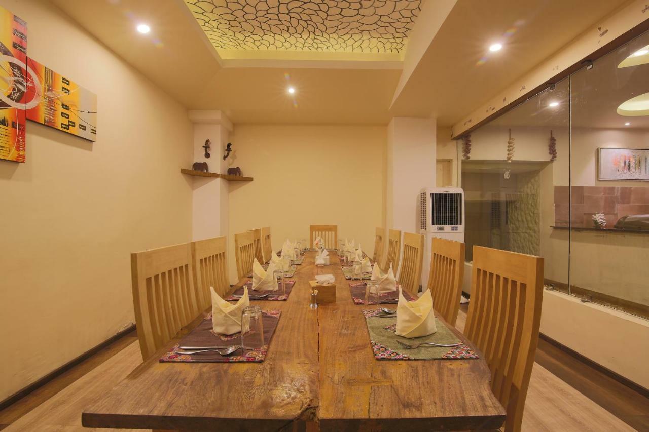 Teeka Resort Suites & Spa Pokhara Luaran gambar