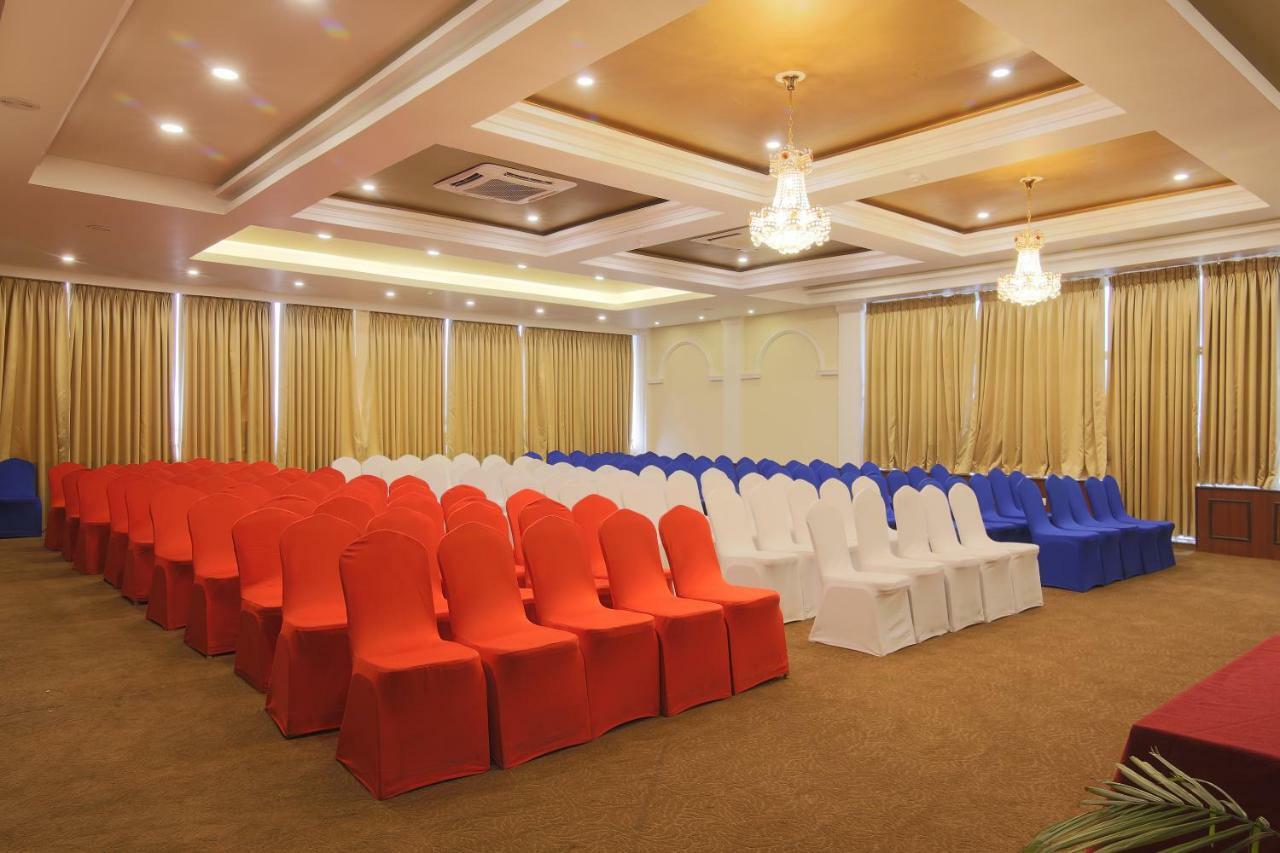 Teeka Resort Suites & Spa Pokhara Luaran gambar